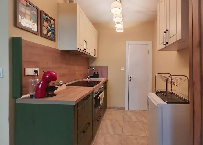 Pastelo - 6 Min To The & Promenade Várna